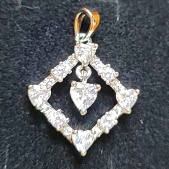 Dazzling Silver Heart Pendant Necklace - Picture 1 of 8